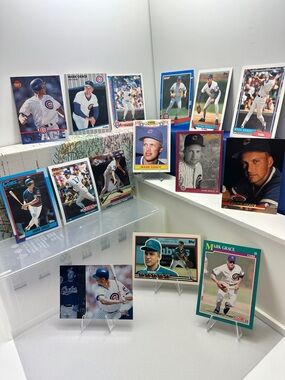 Mark Grace rookie card in Cubs vintage lot of 15